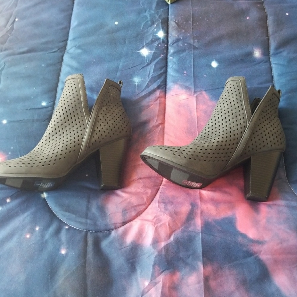 Express Dark Grey Booties w/heel